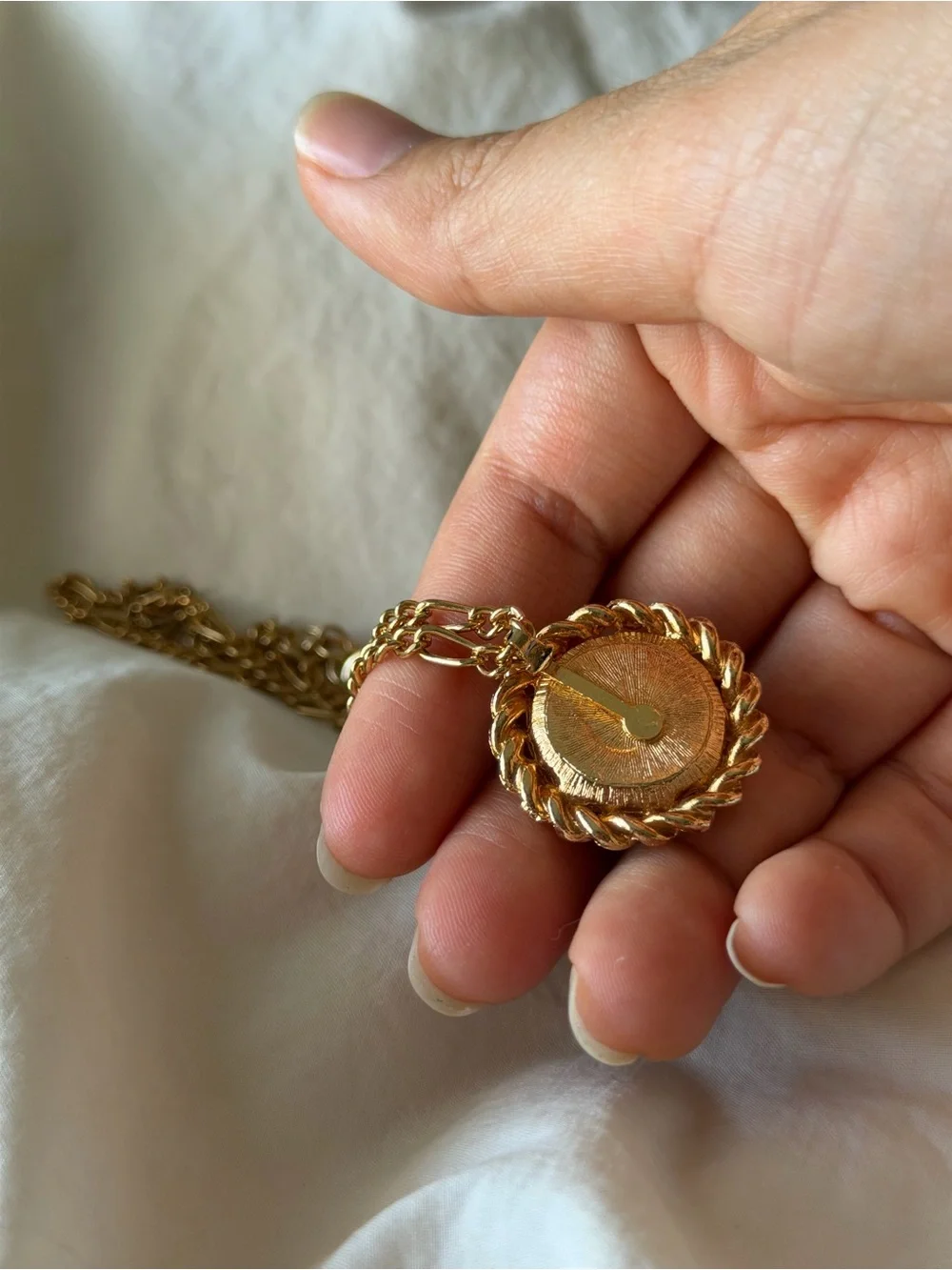 CHANEL Gold-Tone Necklace with Pink Enamel Double C Medallion
